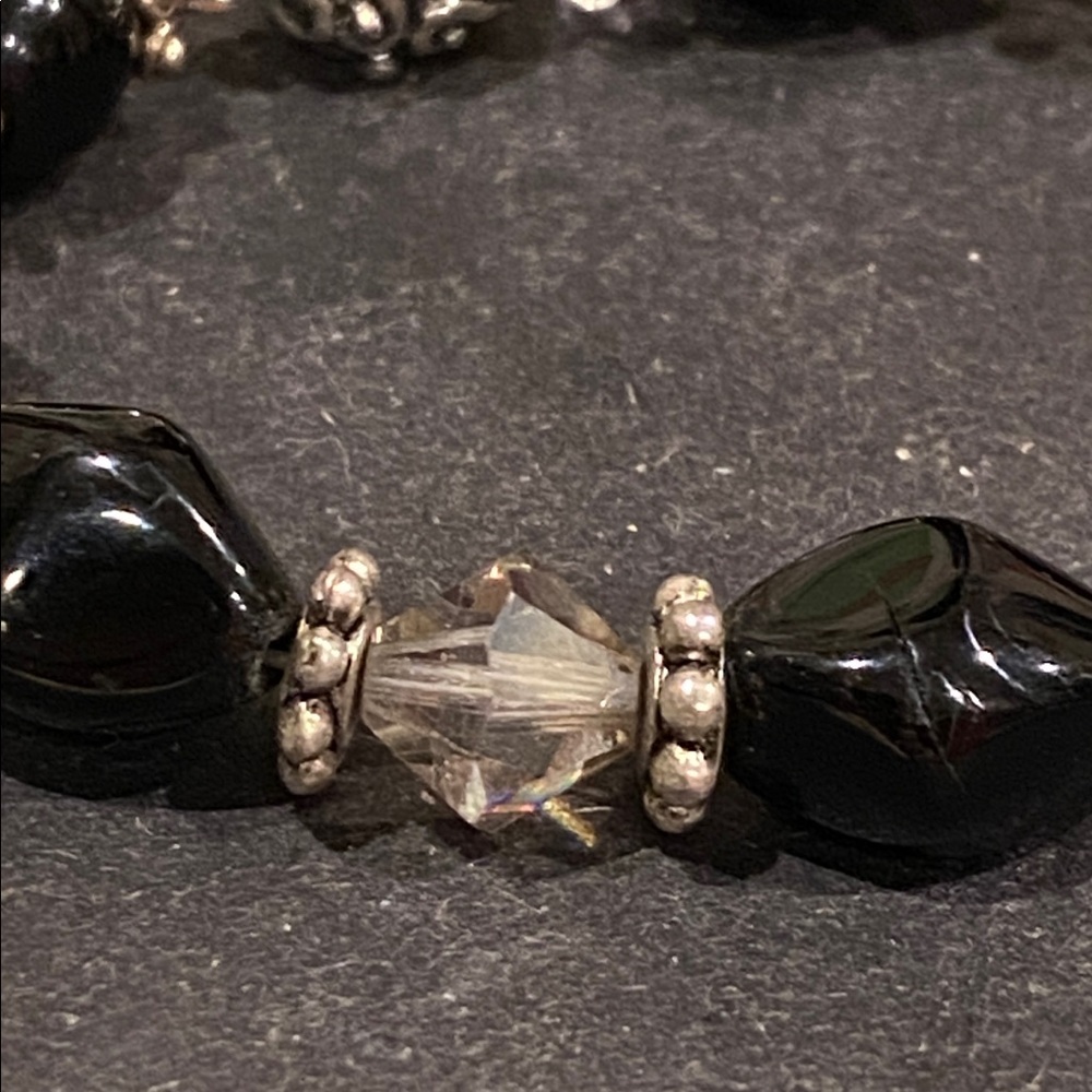 3/$10 Black and Silver Tone Beaded Bracelet - Picture 4 of 7